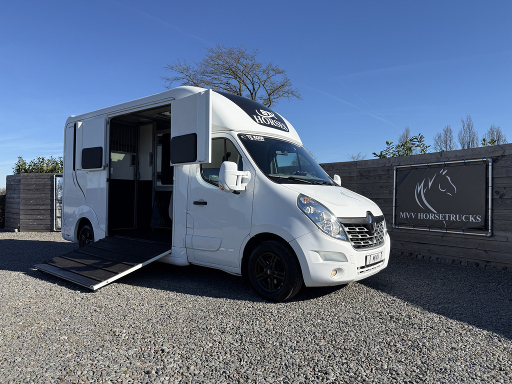 Renault Master | HORSETRUCK | STX | STALLION 3XL
