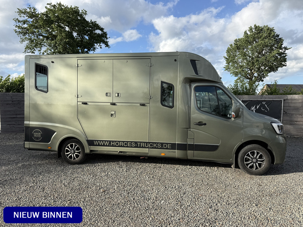Renault Master | HORSETRUCK | THEAULT PROTEO | STALLION 5XL