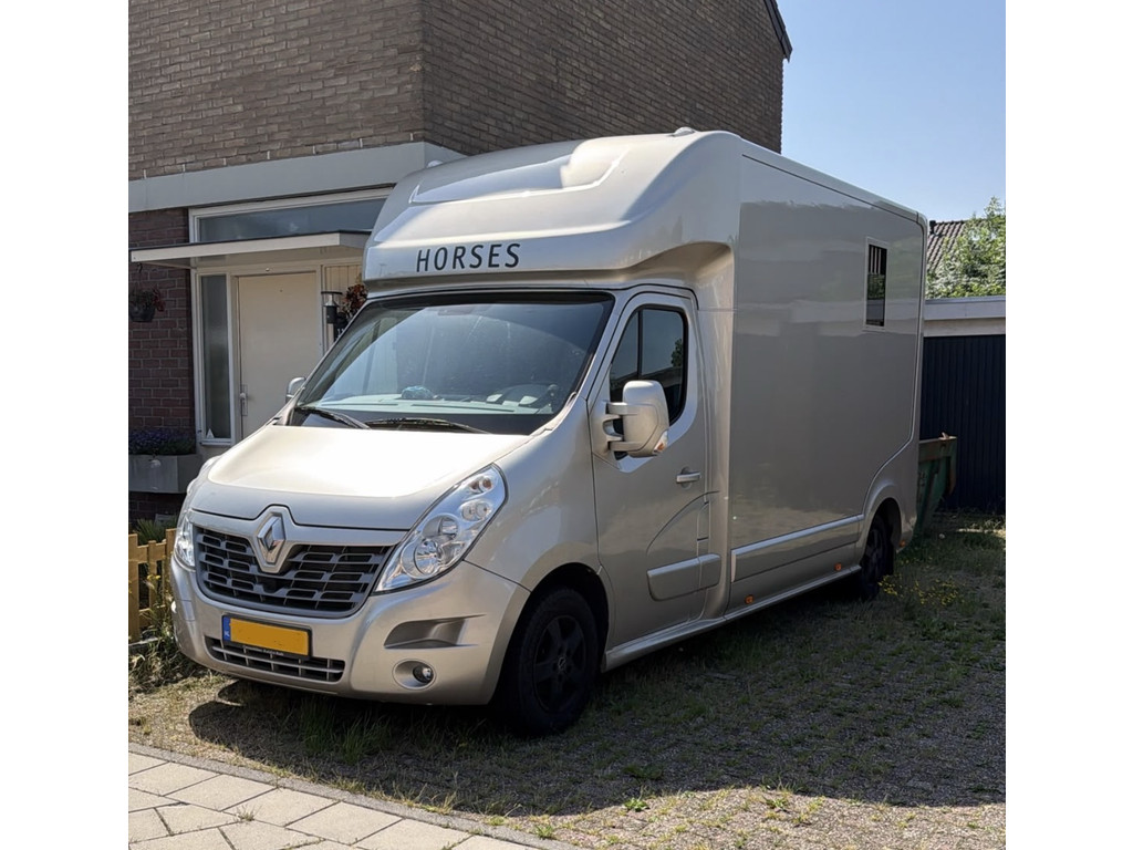 Renault Master | HORSETRUCK | ROELOFSEN | STALLION 3XL