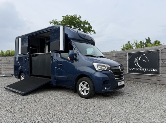 RENAULT MASTER PAARDENWAGEN&nbsp;

HENGSTENUITVOERING
