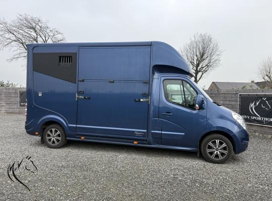 RENAULT ROELOFSEN
