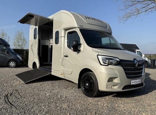 RENAULT NUYTS 5XL
