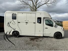 RENAULT&nbsp;KRISMAR STALLION 5XL
