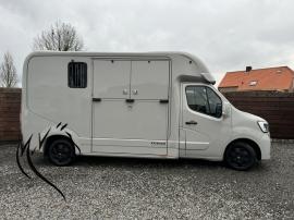 RENAULT KRISMAR STALLION 3XL
