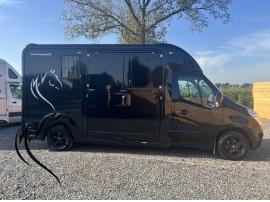 RENAULT 2.3L&nbsp;STX&nbsp;CLASSIC 3XL
