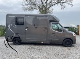 RENAULT 2.3L&nbsp;STX&nbsp;STALLION 3XL
