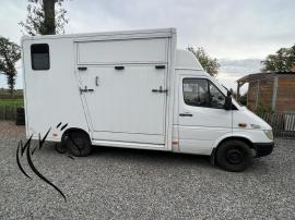 MERCEDES SPRINTER STALLION 3
