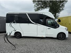 RENAULT KRISMAR STALLION 5XL
