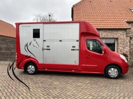 RENAULT ROELOFSEN STALLION 3

