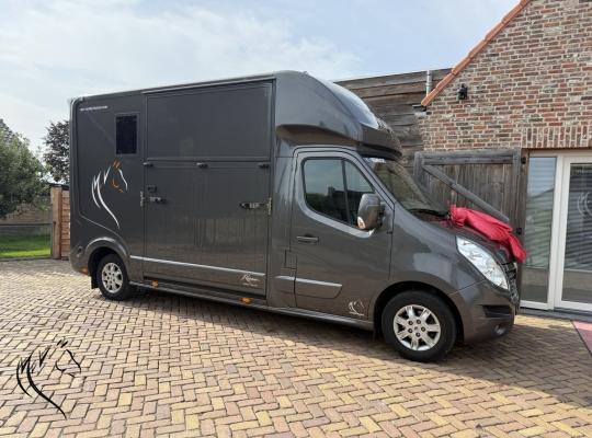 RENAULT MASTER ROELOFSEN
