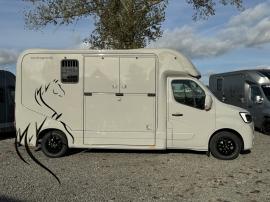 RENAULT KRISMAR STALLION 3XL
