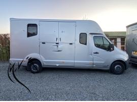 RENAULT&nbsp;MTM FILOVAN STALLION&nbsp;
