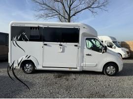 RENAULT 2.3L&nbsp;STX STALLION 3XL
