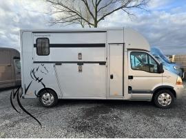 RENAULT 2.5L&nbsp;PARAGAN CLASSIC 6
