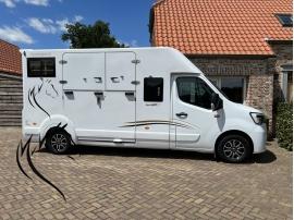 RENAULT&nbsp;BARBOT STALLION D5

