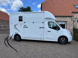 RENAULT ROELOFSEN STALLION 3
