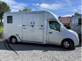 RENAULT MASTER STX STALLION 3
