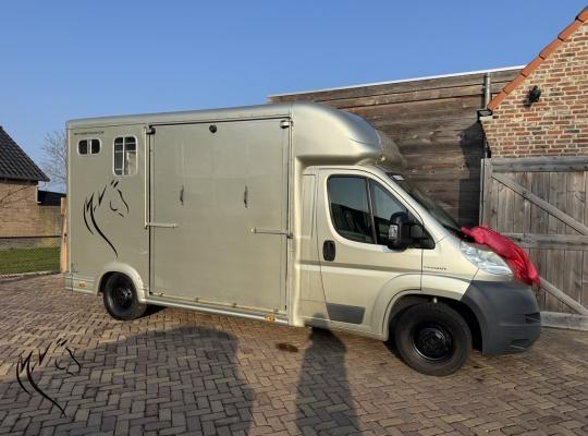 PEUGEOT BOXER EQUI-TREK
