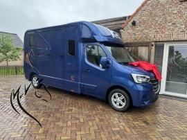 RENAULT KRISMAR STALLION 5
