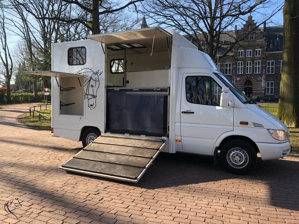 Mercedes sprinter